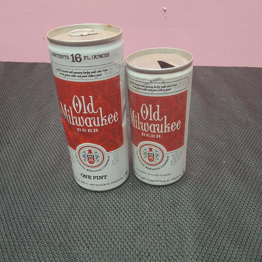 Vintage Old Milwaukee Beer Cans Lot of 2